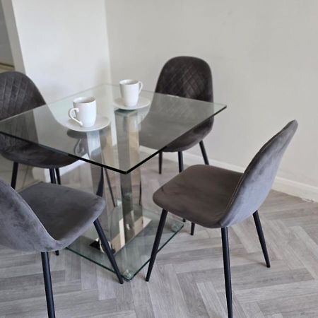 Luxury Green 1 Bed City Centre Apartment Close To Mailbox,Bullring, Broad Street For Leisure And Families Бирмингем Экстерьер фото