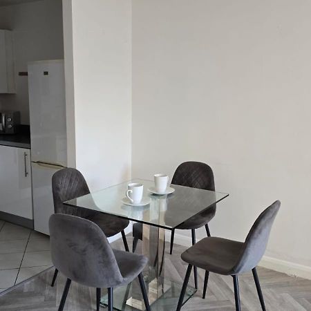Luxury Green 1 Bed City Centre Apartment Close To Mailbox,Bullring, Broad Street For Leisure And Families Бирмингем Экстерьер фото