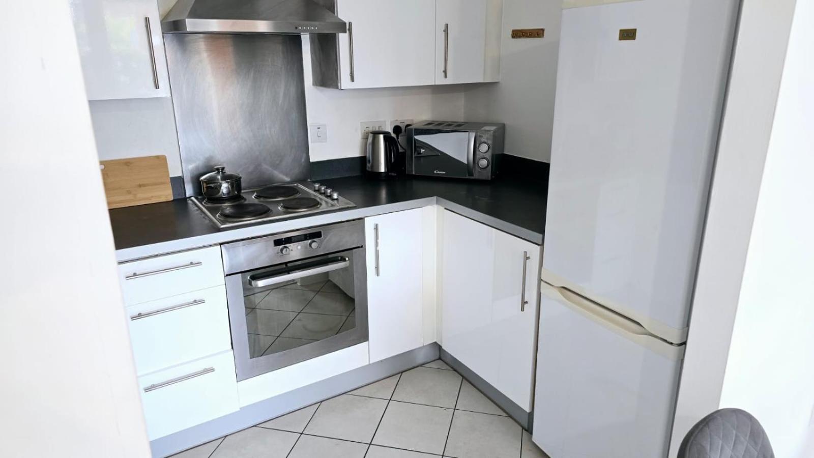 Luxury Green 1 Bed City Centre Apartment Close To Mailbox,Bullring, Broad Street For Leisure And Families Бирмингем Экстерьер фото