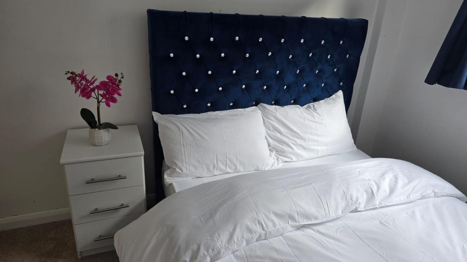 Luxury Green 1 Bed City Centre Apartment Close To Mailbox,Bullring, Broad Street For Leisure And Families Бирмингем Экстерьер фото